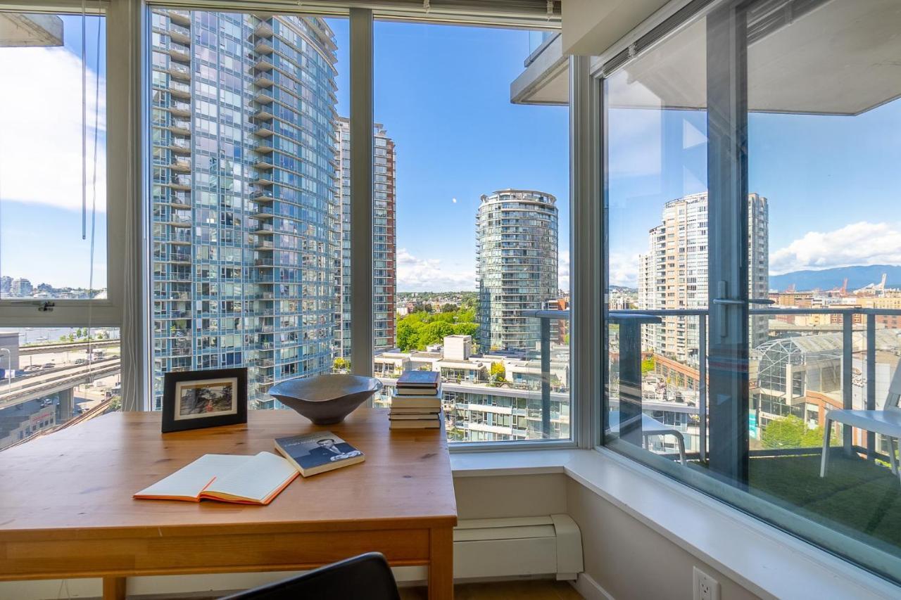 Stunning 2 Bedroom Condo With Downtown Views!!! Ванкувер Екстер'єр фото